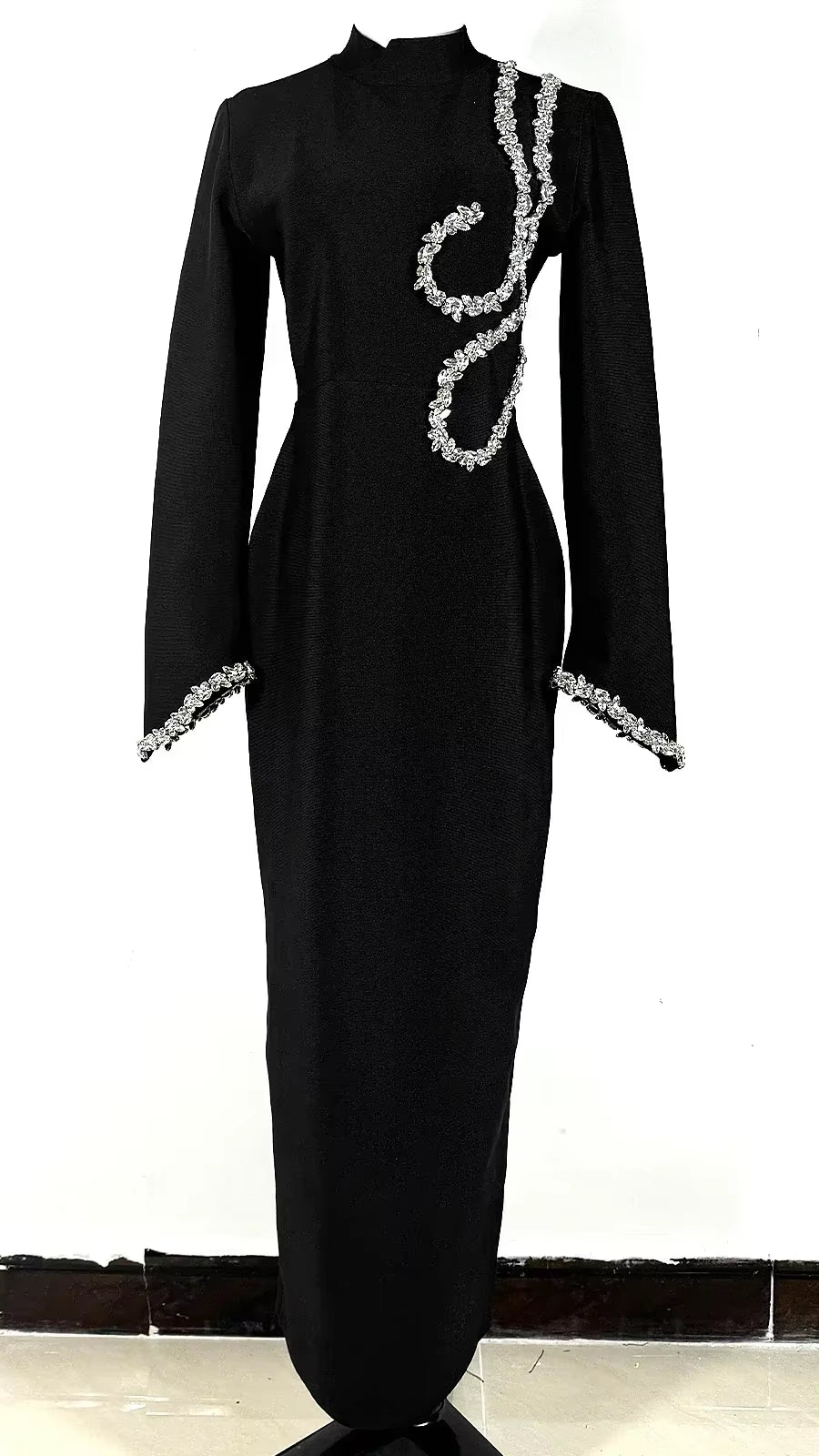 2024 New Black Slim and Slim Beaded Long Sleeve Bandage Dress Long Dress Maxi Dresses for Women