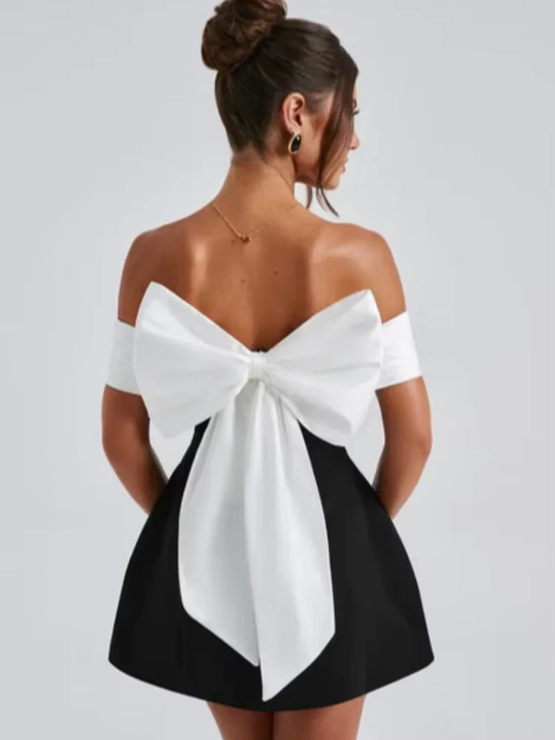 2024 Back Big Bow Decoration Mini Dress Fashion off Shoulder High Waist Sleeveless Backless Dresses Autumnm New Party Gowns